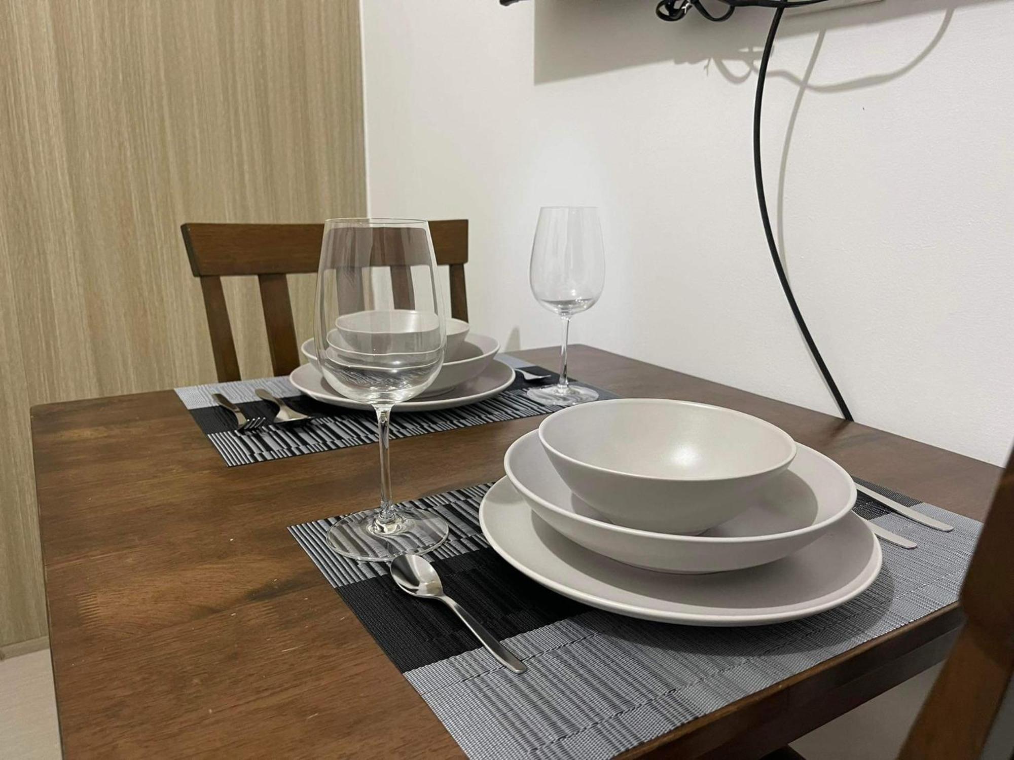 Shore 1 & 3 Residences Moa 1Br With Balcony By Darpm Manila Ngoại thất bức ảnh